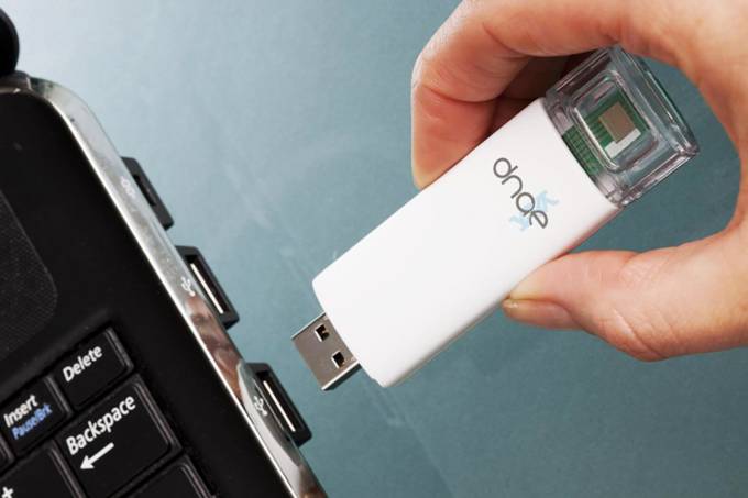 pen drive hiv usb